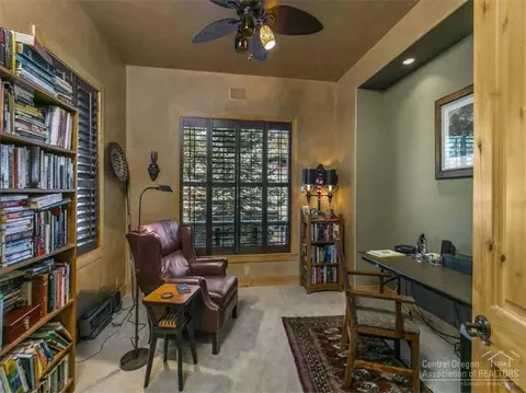 108 NW Phils Loop, Bend, OR 97701 photo 6