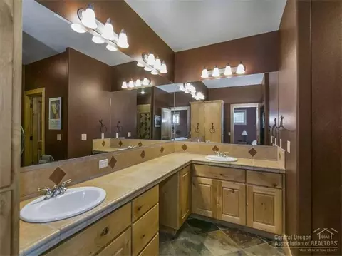 108 NW Phils Loop, Bend, OR 97701 photo 12