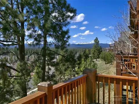 108 NW Phils Loop, Bend, OR 97701 photo 18