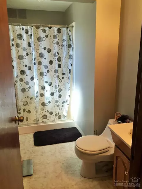 62167 Hamby Rd, Bend, OR 97701 photo 16