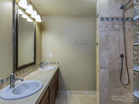 61885 Dobbin Rd, Bend, OR 97702 photo 17