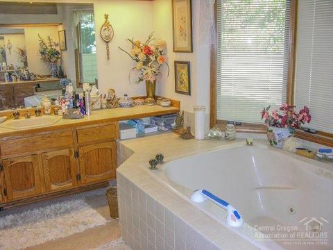 20443 Timberline Ct, Bend, OR 97702 photo 21