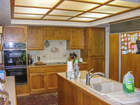 20443 Timberline Ct, Bend, OR 97702 photo 8