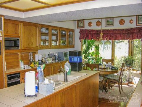 20443 Timberline Ct, Bend, OR 97702 photo 7