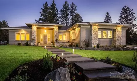 21059 Avery Ln, Bend, OR 97702 photo 1