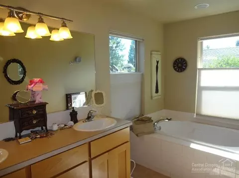 61173 Kepler St, Bend, OR 97702 photo 12