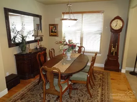 61173 Kepler St, Bend, OR 97702 photo 3