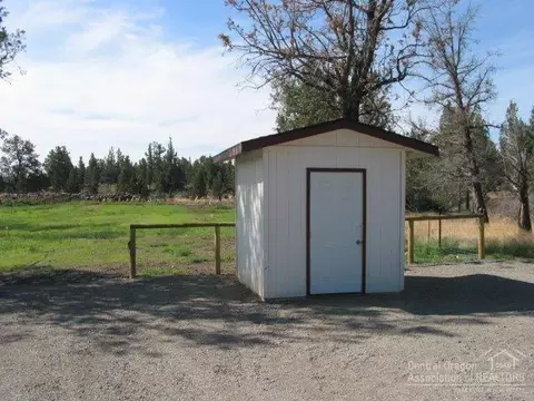 23215 E Hwy 20, Bend, OR 97701 photo 5