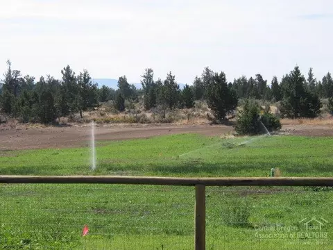 23215 E Hwy 20, Bend, OR 97701 photo 9