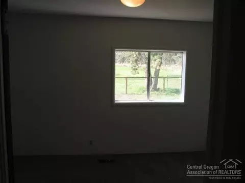 23215 E Hwy 20, Bend, OR 97701 photo 23