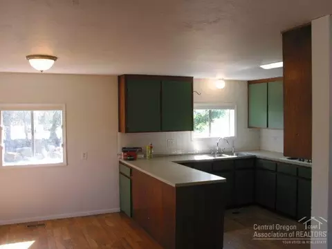 23215 E Hwy 20, Bend, OR 97701 photo 17