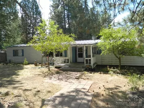 60982 Targee Dr, Bend, OR 97702 photo 2