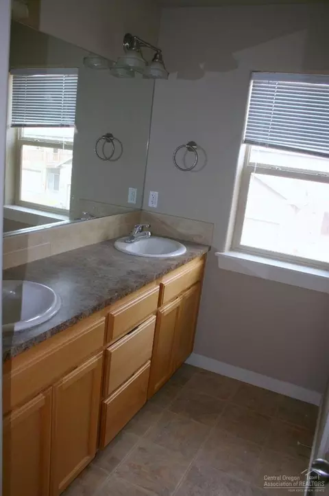 63224 NE Lancaster St, Bend, OR 97701 photo 10