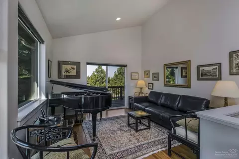 62750 Dixon Loop, Bend, OR 97701 photo 10