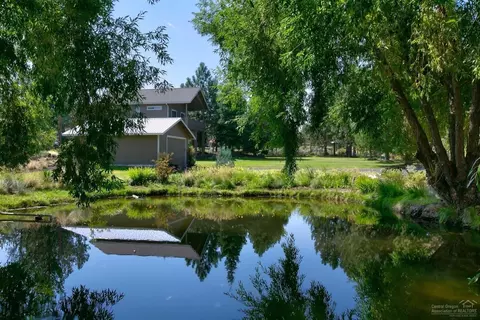 62750 Dixon Loop, Bend, OR 97701 photo 16