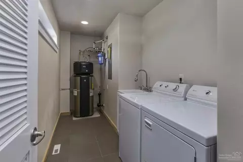 62750 Dixon Loop, Bend, OR 97701 photo 15