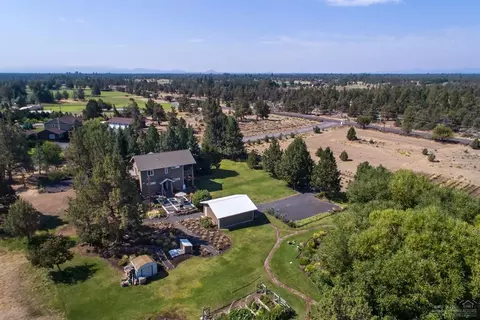 62750 Dixon Loop, Bend, OR 97701 photo 18