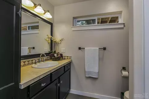 62750 Dixon Loop, Bend, OR 97701 photo 13