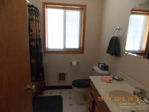 52670 Pine Dr, La Pine, OR 97739 photo 15