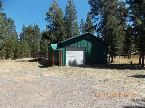 52670 Pine Dr, La Pine, OR 97739 photo 3