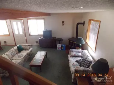 52670 Pine Dr, La Pine, OR 97739 photo 8