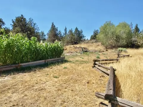 63699 Hunters Cir, Bend, OR 97701 photo 21