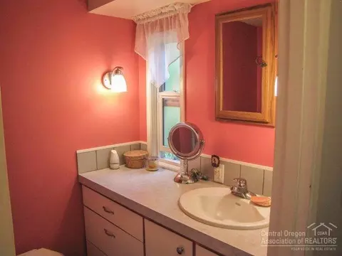 19940 Poplar St, Bend, OR 97702 photo 14
