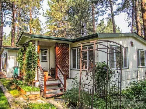 19940 Poplar St, Bend, OR 97702 photo 2