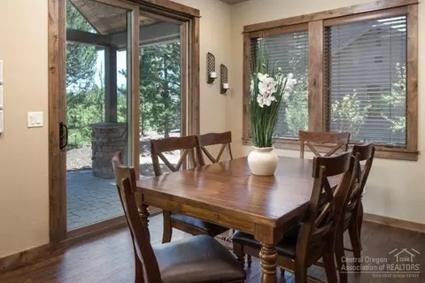 56618 Dancing Rock Loop, Bend, OR 97707 photo 6