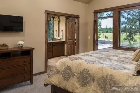 56618 Dancing Rock Loop, Bend, OR 97707 photo 8