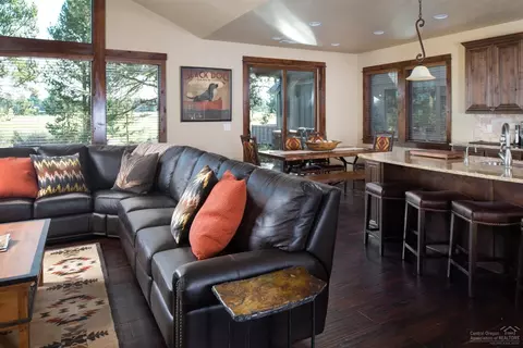 56618 Dancing Rock Loop, Bend, OR 97707 photo 5