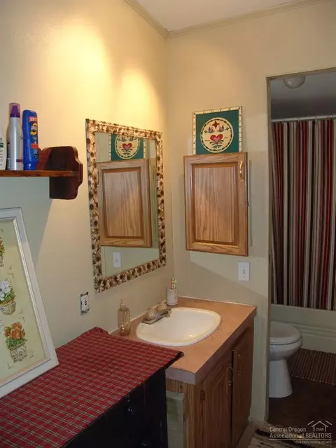 52460 Westley Loop, La Pine, OR 97739 photo 19