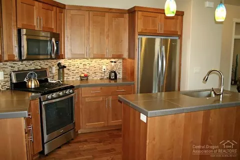 61049 SE Ruby Peak Ln, Bend, OR 97702 photo 10