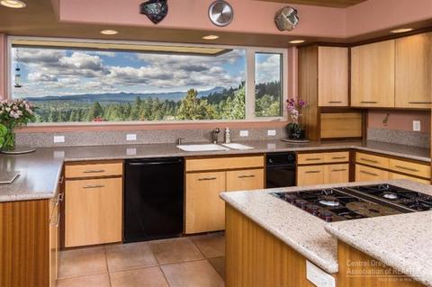 1027 NW Stonepine Dr, Bend, OR 97703 photo 7