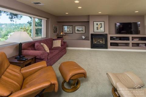 1027 NW Stonepine Dr, Bend, OR 97703 photo 10