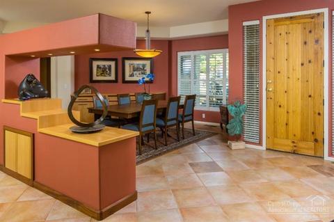 1027 NW Stonepine Dr, Bend, OR 97703 photo 8