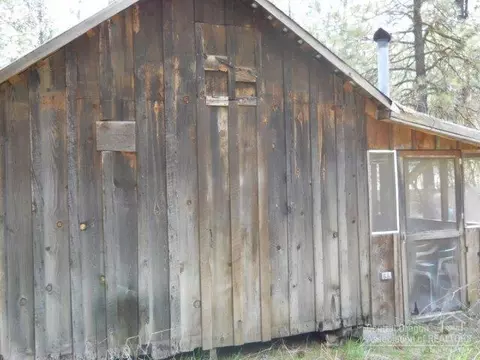 68707 Middle Fork Ln, Bates, OR 97817 photo 3