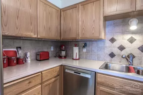 52909 Timber Lane Loop, La Pine, OR 97739 photo 7