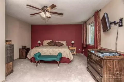 52909 Timber Lane Loop, La Pine, OR 97739 photo 8