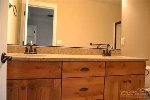 20941 Sotra Loop, Bend, OR 97702 photo 11