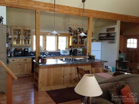 16299 Bear Ln, Bend, OR 97707 photo 7