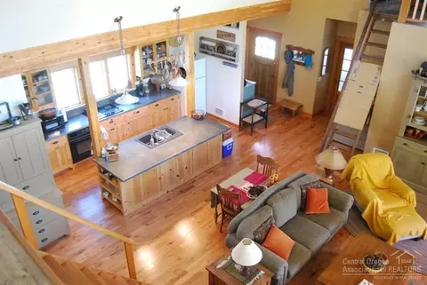 16299 Bear Ln, Bend, OR 97707 photo 9