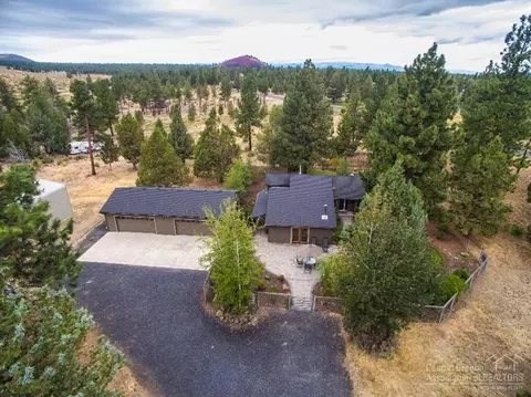 22355 Calgary Dr, Bend, OR 97702 photo 25