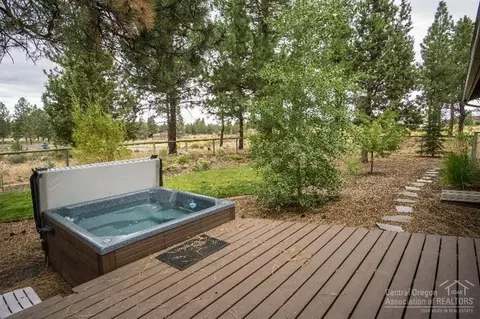 22355 Calgary Dr, Bend, OR 97702 photo 15