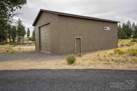 22355 Calgary Dr, Bend, OR 97702 photo 20