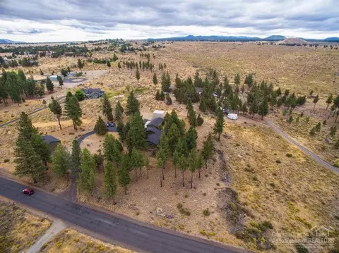 22355 Calgary Dr, Bend, OR 97702 photo 24