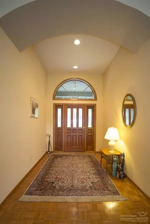 20451 Timberline, Bend, OR 97702 photo 3