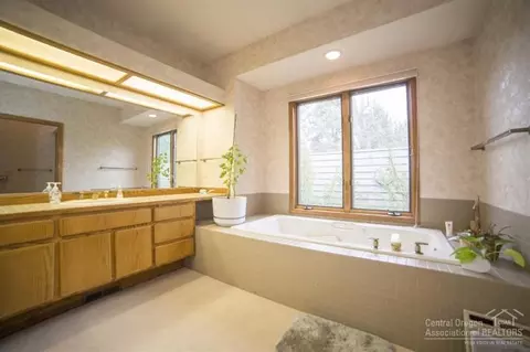 20451 Timberline, Bend, OR 97702 photo 15