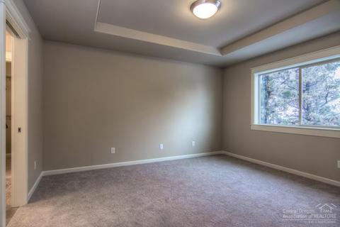 63159 NE Dakota Dr, Bend, OR 97701 photo 13