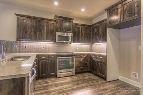 63159 NE Dakota Dr, Bend, OR 97701 photo 6
